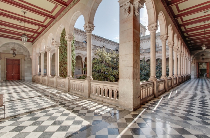 Una estudiant de 45 anys entre joves de&nbsp;18